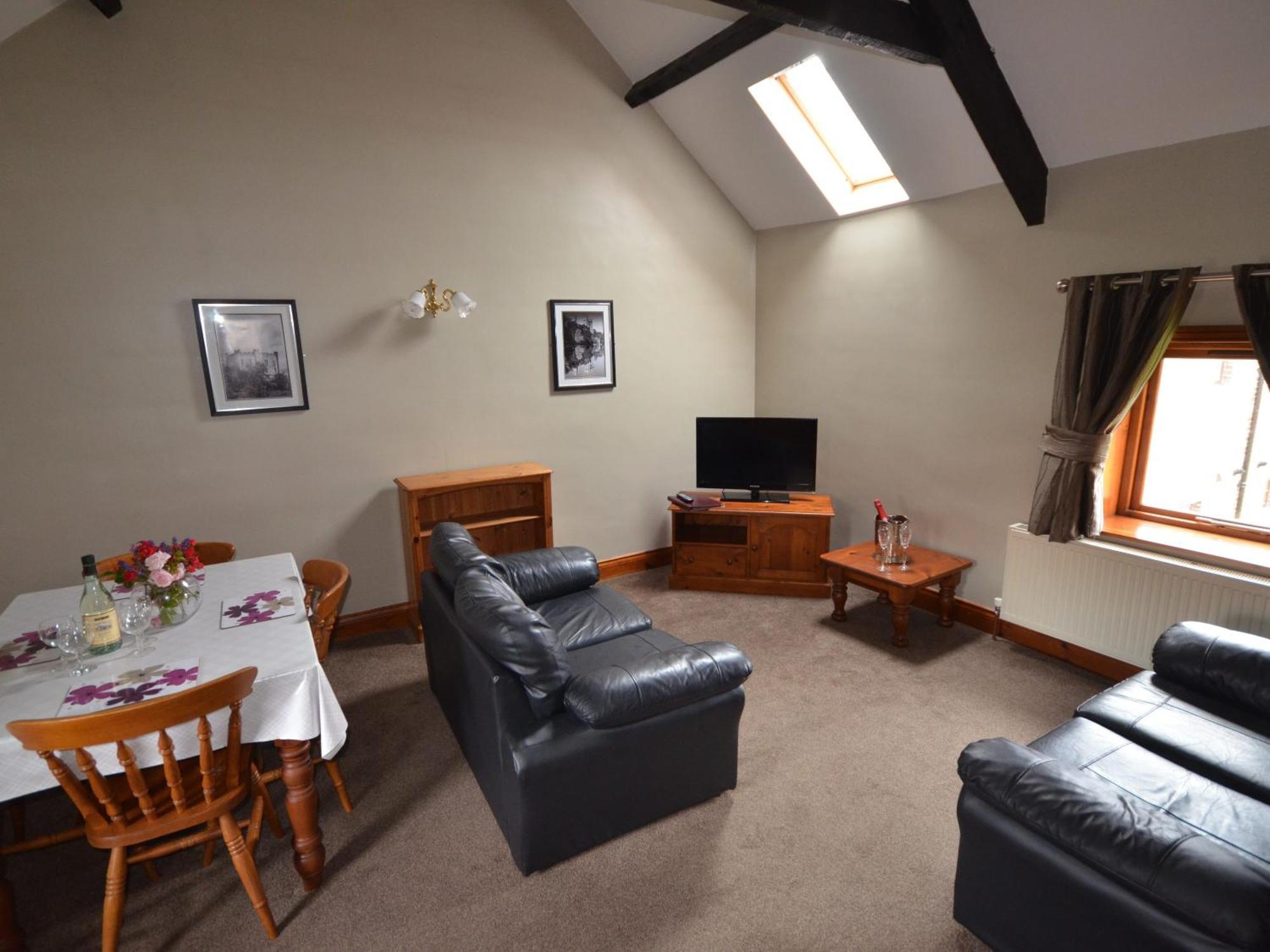 Plawsworth Hall Serviced Cottages And Apartments Durham Room photo