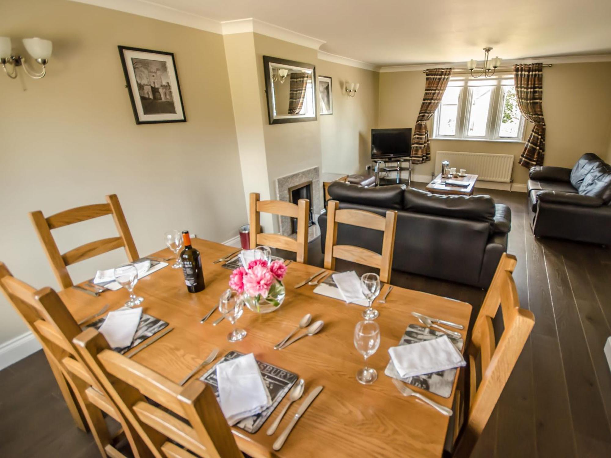 Plawsworth Hall Serviced Cottages And Apartments Durham Room photo